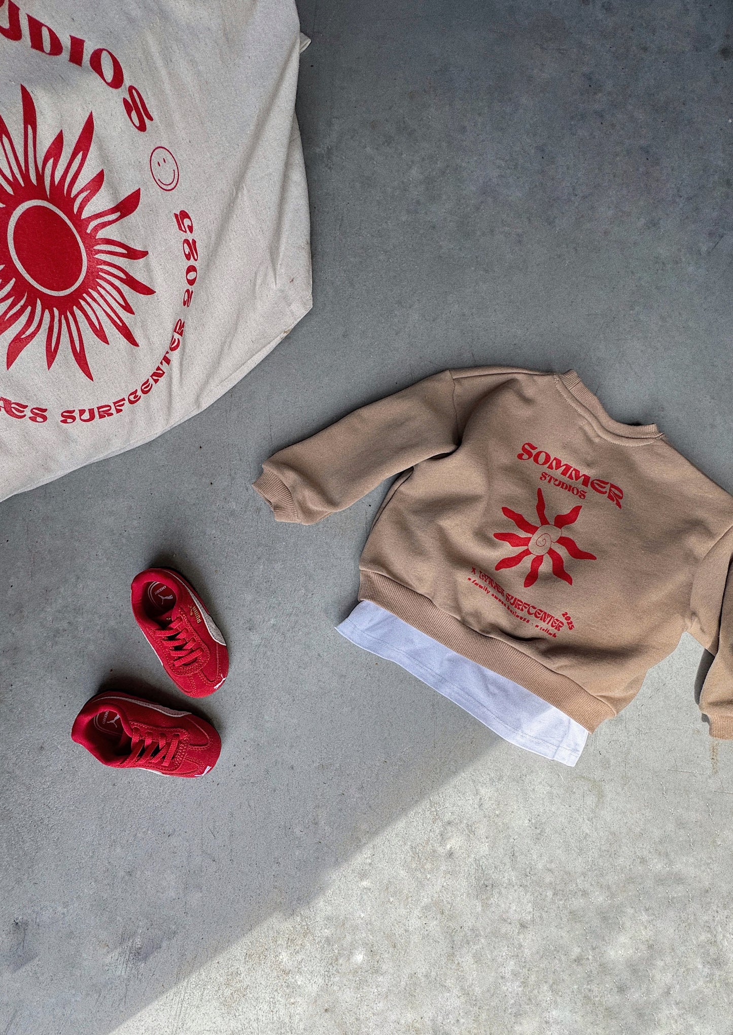 Sun Clam Crewneck