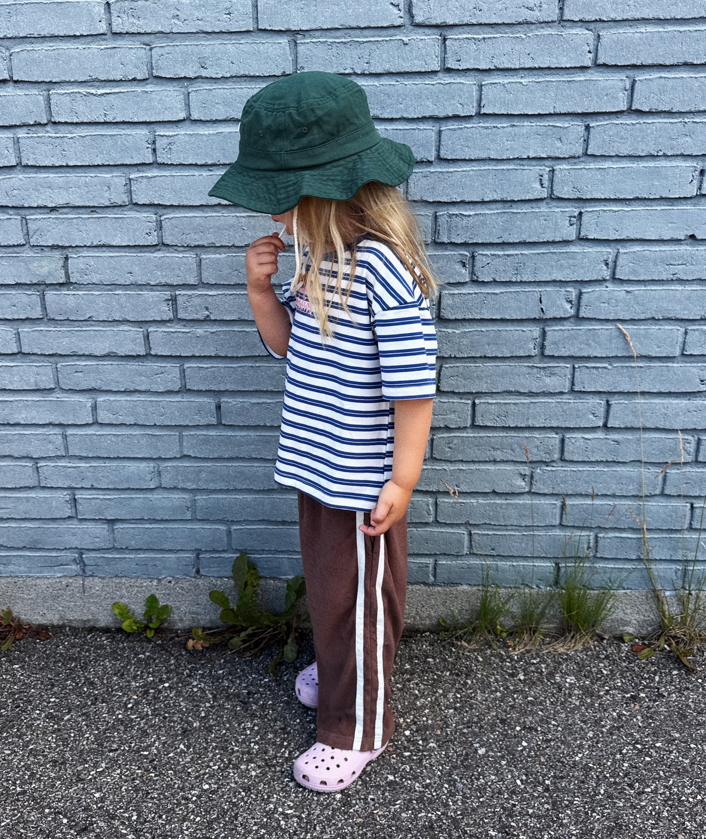 Stripe logo tee